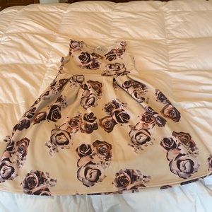 Size small maternity dress from PinkBlush